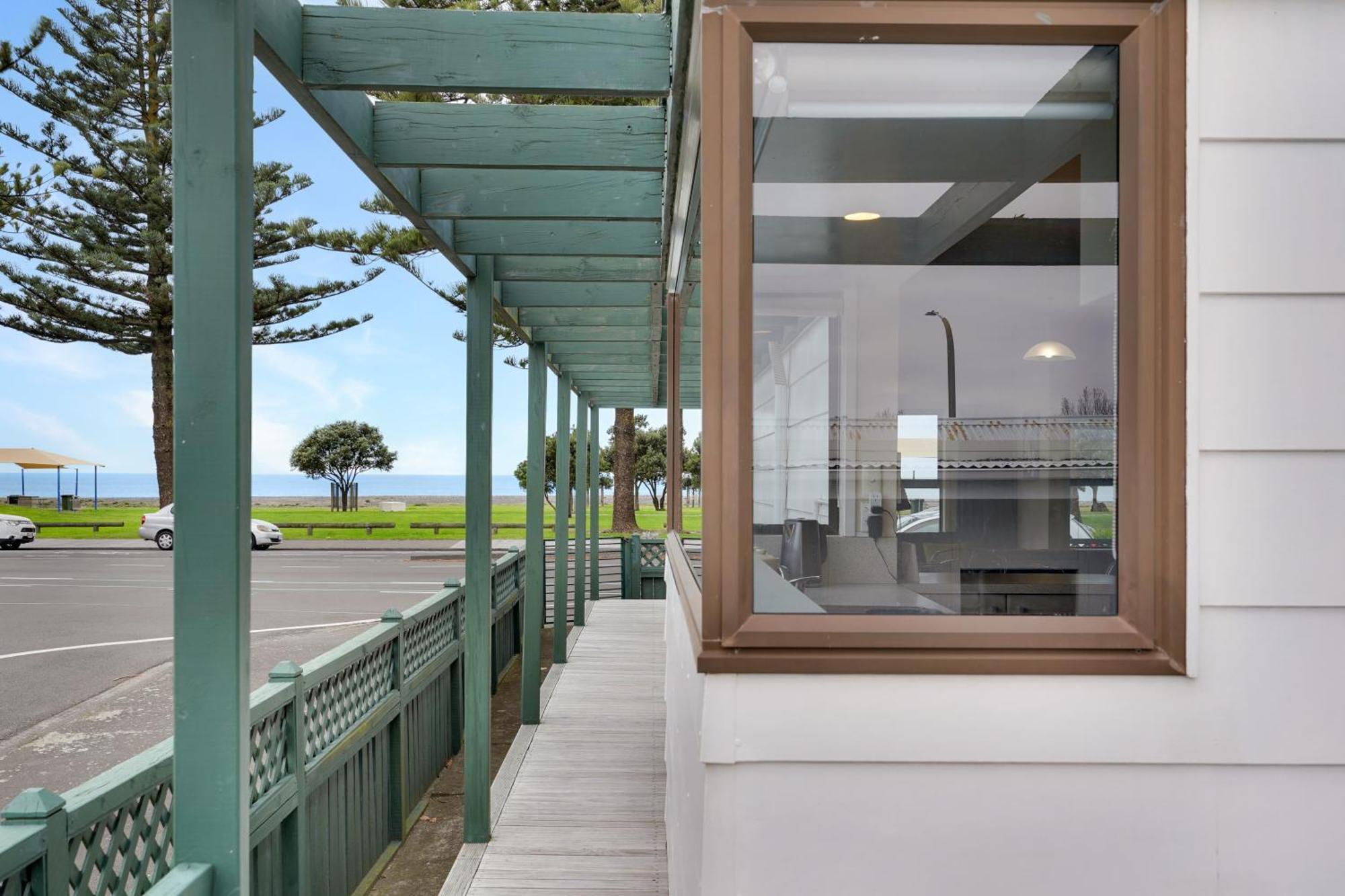 Hotel The Nautilus Napier Exterior foto The view from the kitchen