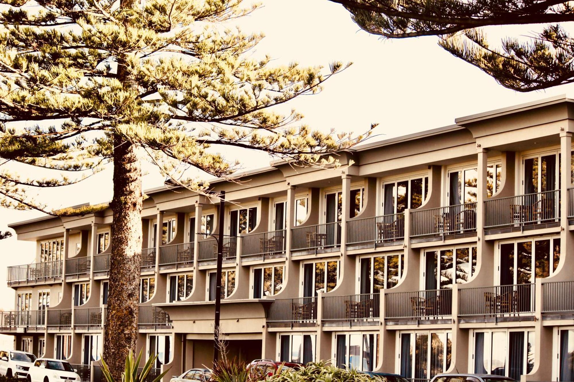 Hotel The Nautilus Napier Exterior foto The Surf Hotel